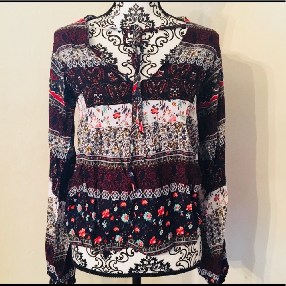 LAST ONE! Bohemian style blouse